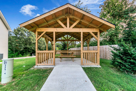 Village-at-Gulpha-Creek 07